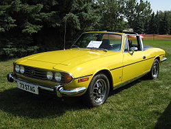 Triumph Stag yellow car